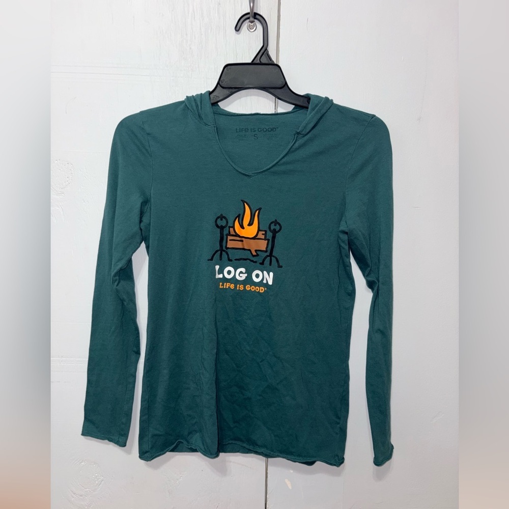 ✅ “Log On” Campfire Graphic Hoodie Tee | Life Is Good Women’s Small ❤️